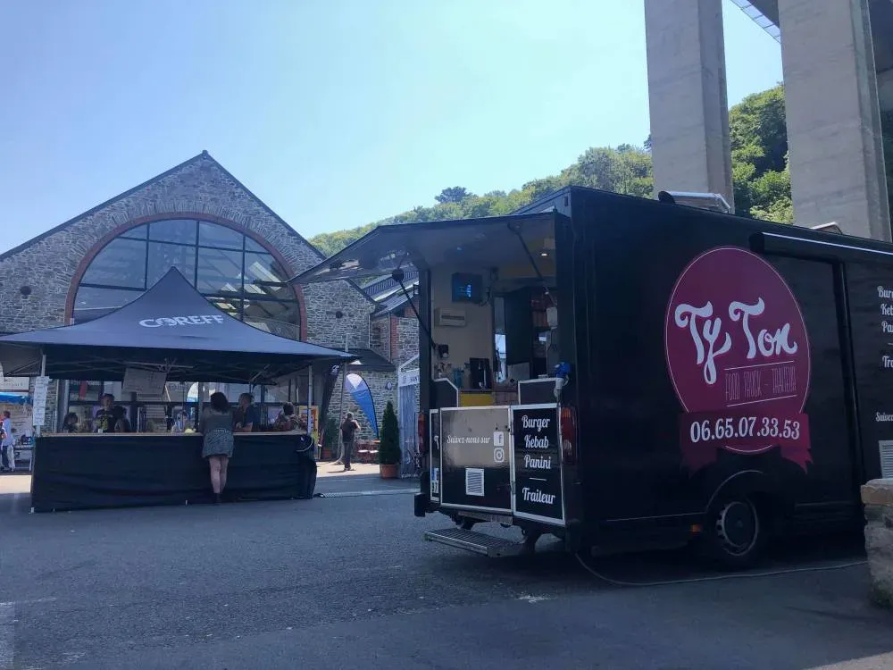 Repas entreprise à Le Fœil